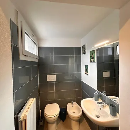 Sottosopra - In Centro A Piedi דירה פררה