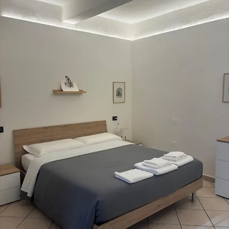 Sottosopra - In Centro A Piedi דירה פררה